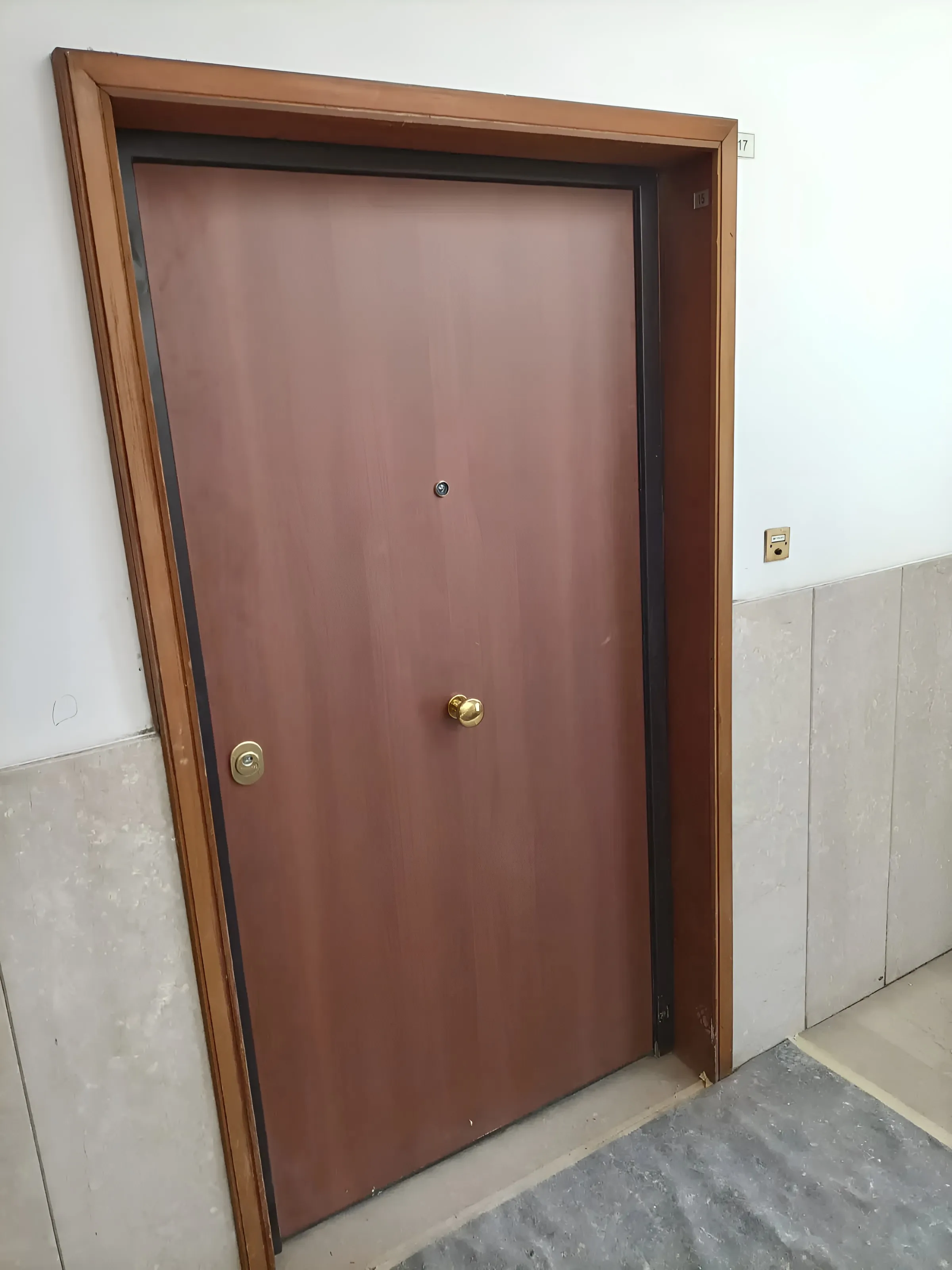 Dettaglio 2: Porte blindate