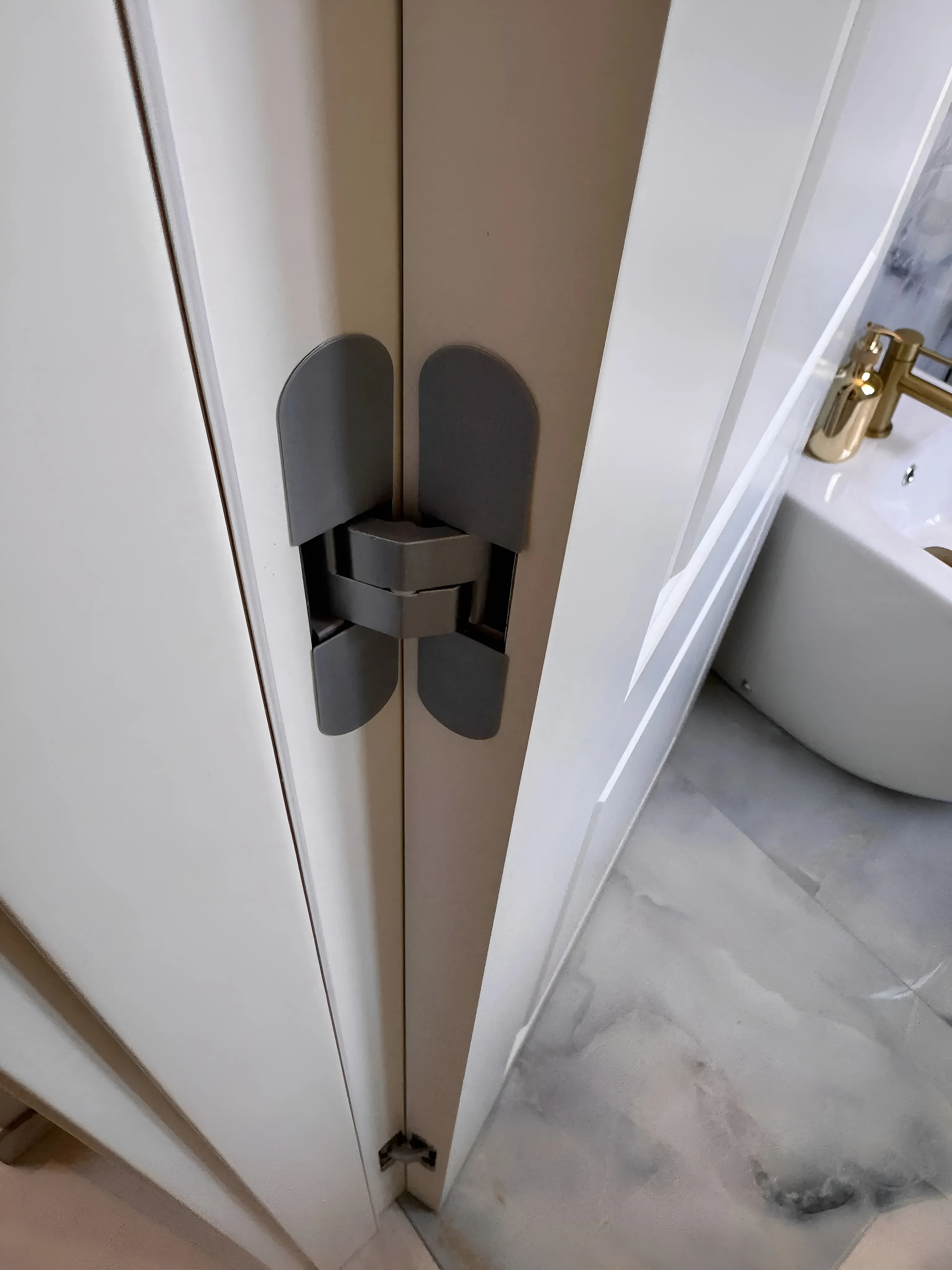 Dettaglio 3: Porte interne