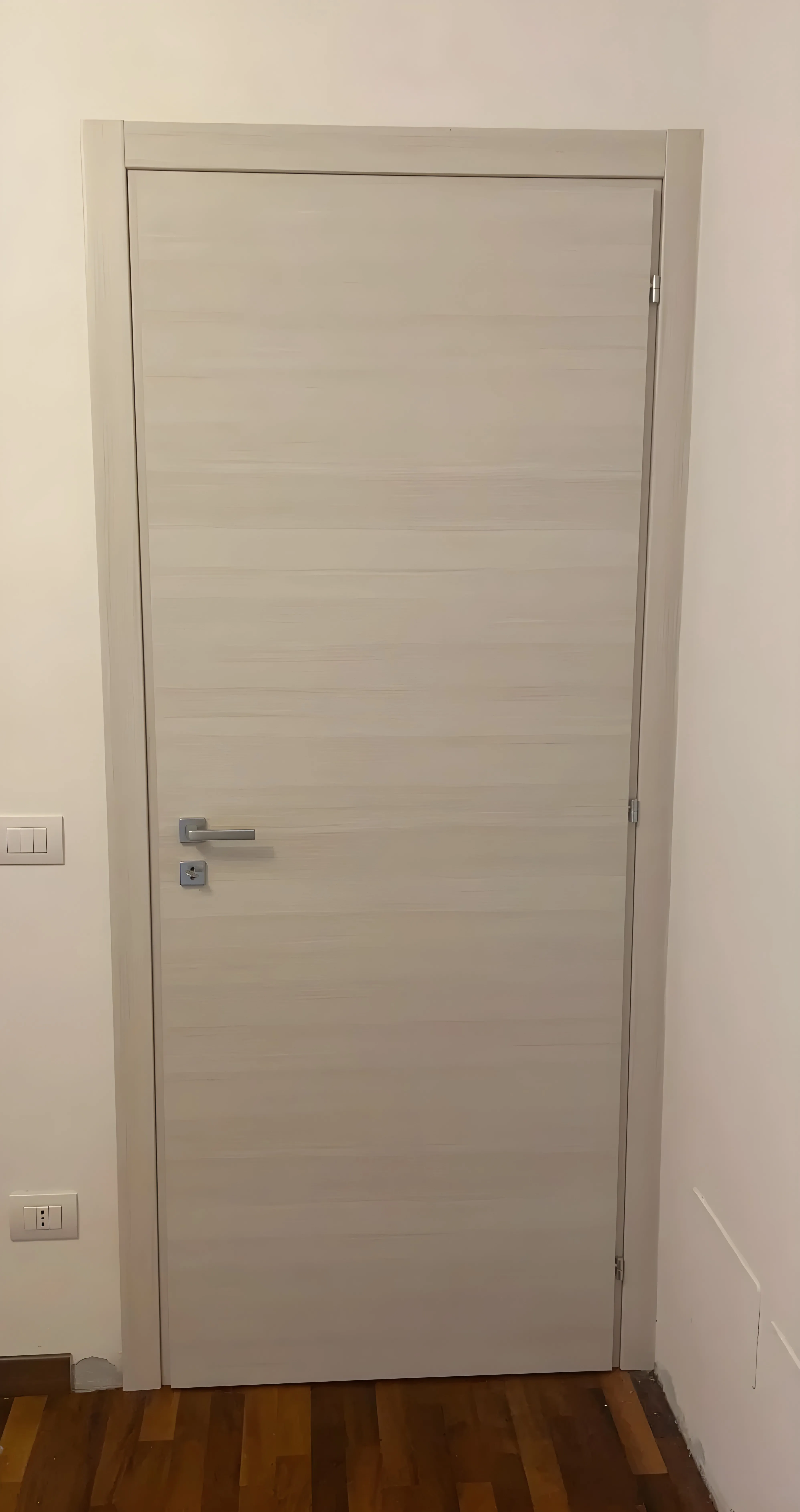 Dettaglio 2: Porte interne